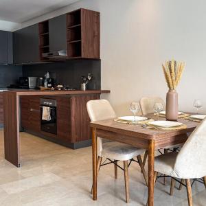 Luxury business 70m apartment -CFC AERIA Mall Casa