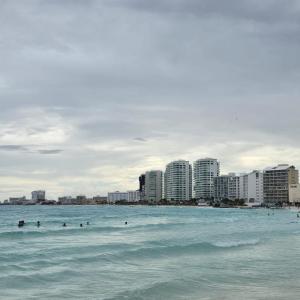 Cancun Beach & Nightlife Paradise SALVIA CONDOMINIUMS