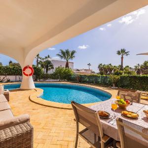 Villa Coral by OCvillas