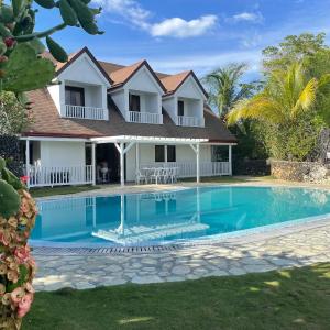 GUIMARAS Beachouse