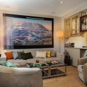 Unique Luxury 3BR Home in the heart of central london, moments away from the vibrant Brick Lane, Shoreditch and London Liverpool Street