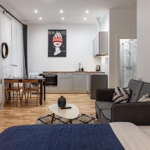 Modern Studio next to JRT