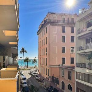 Beautiful 3 rooms, Carré d 'Or