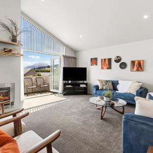 Spacious Alpine View Resort