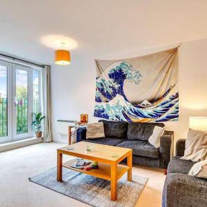 2BR w WiFi in Vibrant Streatham