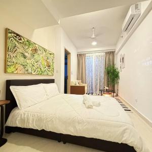 Premium Cozy Suite Rooftop Pool KLCC-1080HD Movie