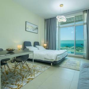 Hilliana Tower - Cozy Studio with Sea View