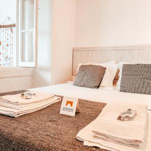 Typical Lisbon Apartment By Gt House