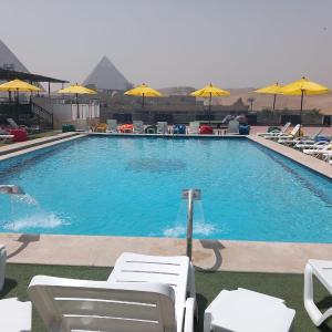 Pyramids regense