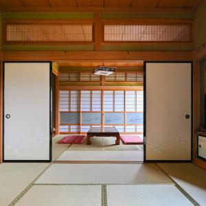 Koh plus 香プラスRyokan-Style Stay Just 4 Minutes from Chino Station