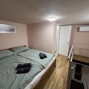 N49 Central Apartment