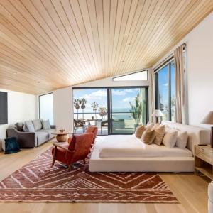 The Santa Monica Sunset - 5k sq ft beachfront luxury