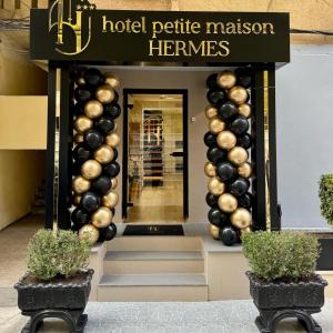 Petite Maison Hermes Center