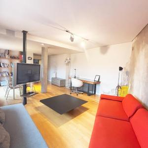 Apartamento moderno, buena zona