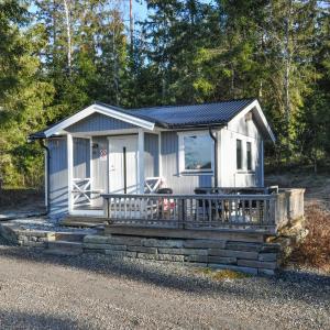 Amazing Home In Grums With Wifi