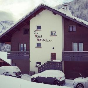 Chalet spacieux à Châtel, 6 chambres, 4 salles de bain, près des remontées mécaniques, WiFi, parking - FR-1-676-3