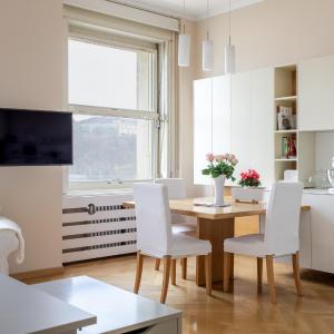Skyscraper Amazing Castle & City View Apartment