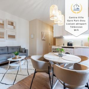 BnGo I Luxe & Confort I Gare PartDieu, 2 personnes, Aéroport, Rhone-Express