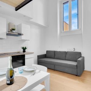 1TERM38 - Loreto - Duomo - Apartment Central -