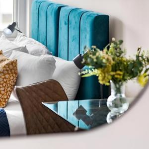 Urban Vibes, Modern 2BR Flat in Prime London Spot