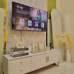 Quezon City Luxury Condo Unit Sun Residences Welcome Rotonda España