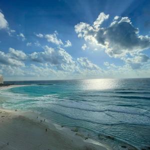 Espectacular Beach & Laguna view Cancun at SALVIA CONDOMINIUMS