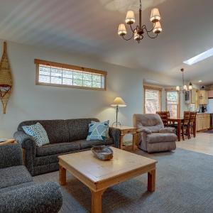 Huckleberry Cottage