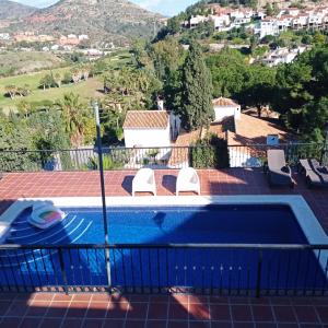 Apartamento en Villa con Piscina