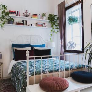 Central Garden Studio