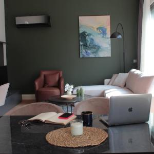 Sunlit Serenity Designer's Dream