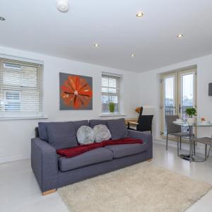 Corner by the Canal - Leeds Central Duplex - Pass the Keys