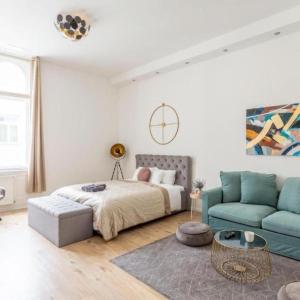 Exclusive Veres Palne Apartment By Cavaland new