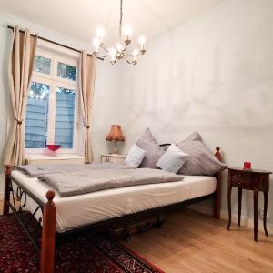 Very Accessible, Cozy and Old Abode but Gold in the heart of the City
