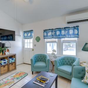Steps to Seawall Cozy Indian Rocks Beach Cottage