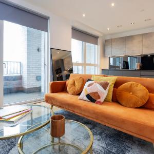 Veeve - The Battersea Skyview Apartment