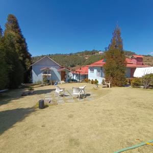 La Nessa Resort
