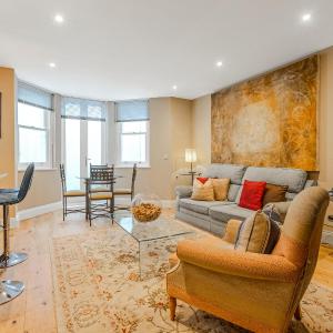 Stylish studio with patio in Clapham, 14 min tube