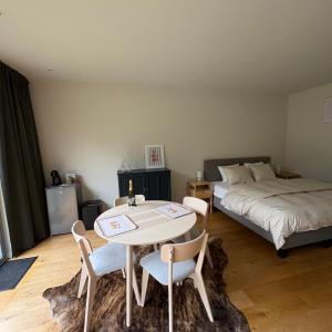 Cozy guestroom near city center