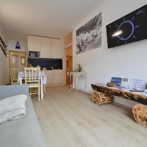 Ary Holiday Home Ski , Bike & Walk