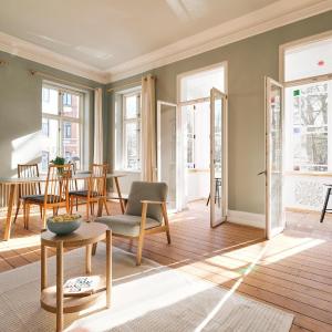 Villa Rosa - Charmante, große Altbauwohnung