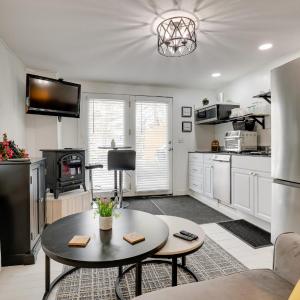 Near Keuka Lake Walkable Paradise!