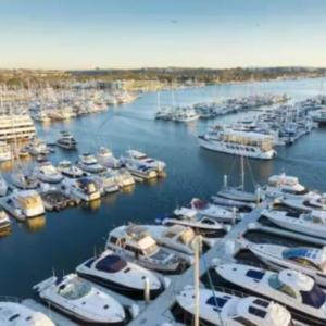 Stunning 2BR Penthouse Patio & View Venice MDR
