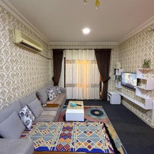 Elegant apartment with garden