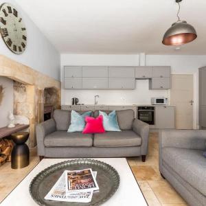 Elegant Georgian Flat in Historic Bath with Garden