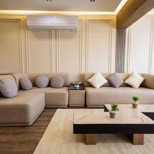 Heliopolis Haven With Open View - Close to Airport