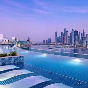 Elegant 1-BR with Sea View Seven Palm, Palm Jumeirah