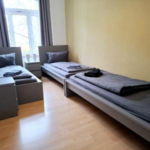 Altbauwohnung direkt an der Karli mit Balkon - Netflix inklusive