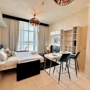 Homes 2 Retreat - Modern Studio Retreat in the Heart of Business Bay
