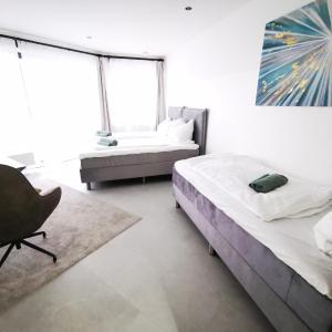HH 06 by ROCKCHAIR - SUPERHOST Status - Modernes Apartment mit sonnigem Balkon & premium Boxspringbetten in Winterhude - Hamburg Top Geheimtipp