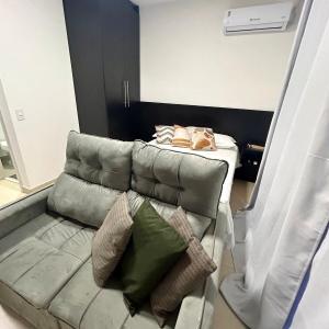Studio completo e bem localizado